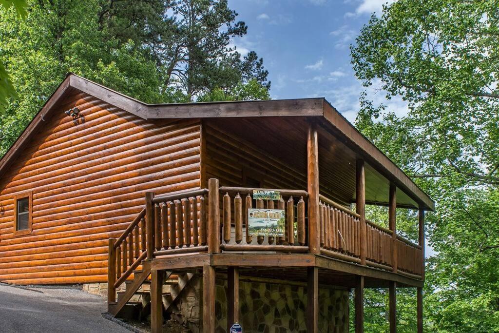 Holly Tree Hideaway - Semi Secluded Mtn Setting Villa Sevierville Eksteriør billede